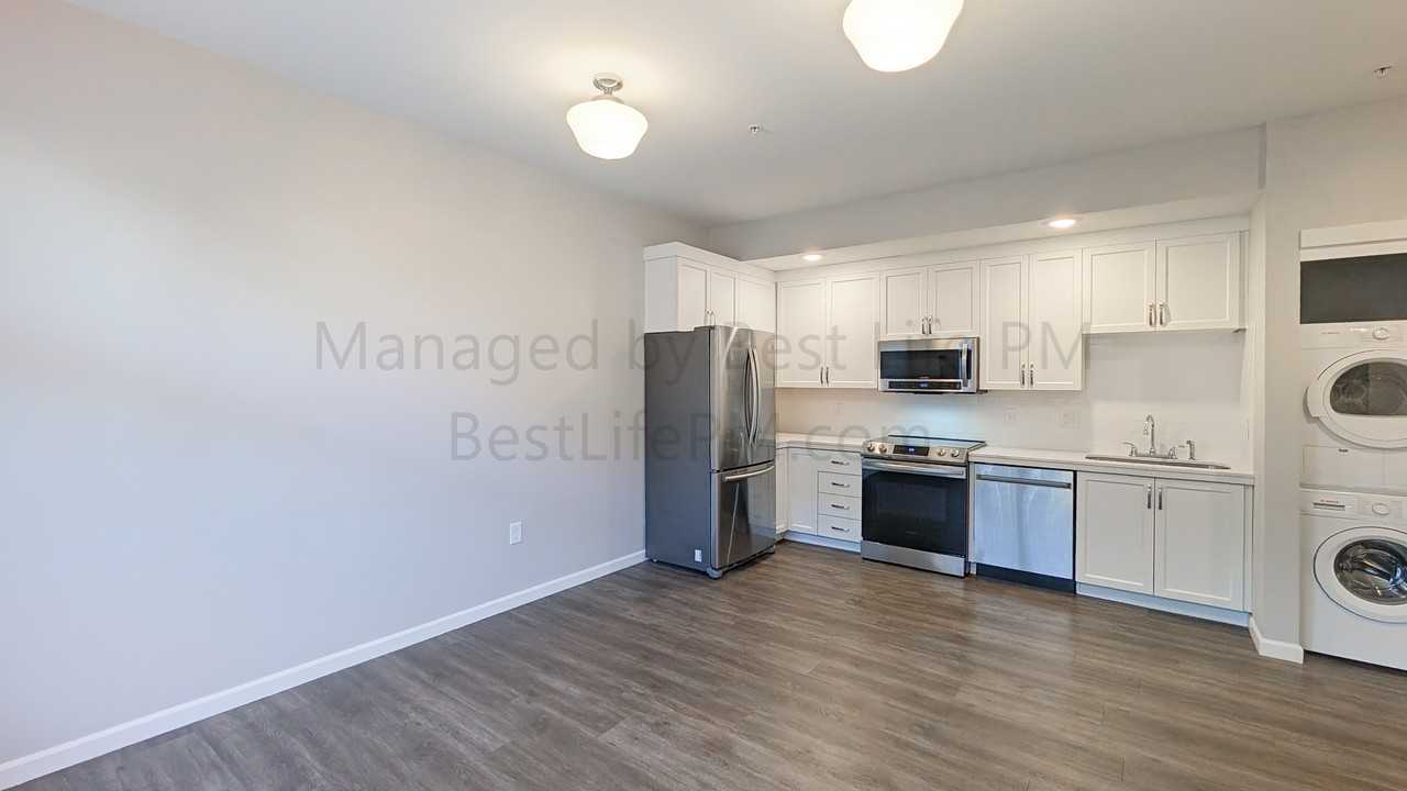 7122 North Greenwich AvenueUnit 5 #5 - Photo 6 of 17