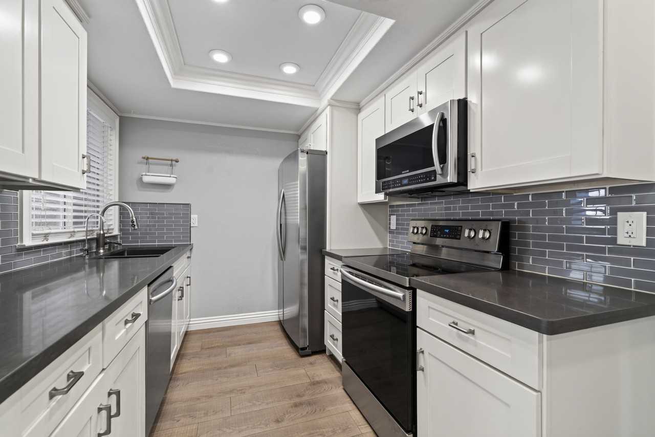 801 W California Ave #K - Photo 3 of 10