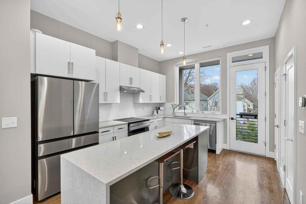 537 New Bern Avenue - 1Unit 101 #1 - Photo 5 of 27