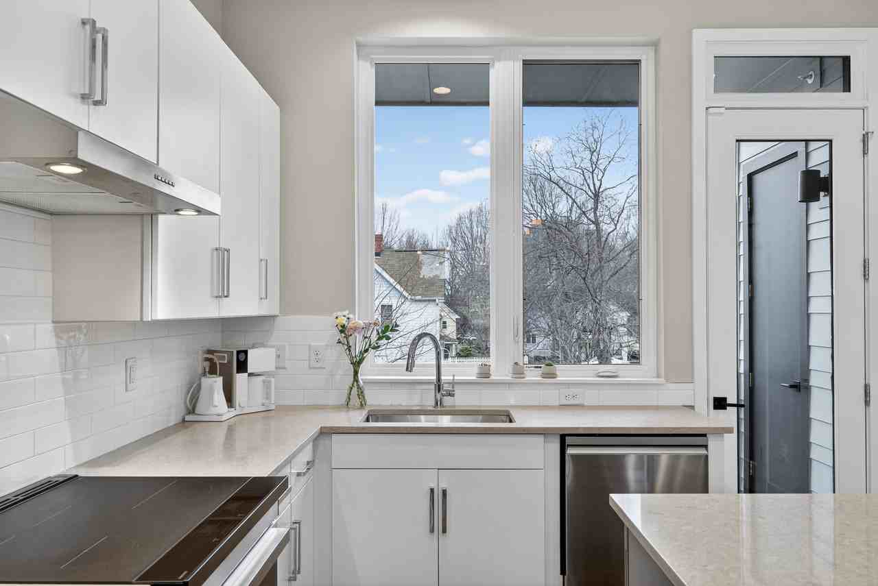 537 New Bern Avenue - 1Unit 101 #1 - Photo 7 of 27