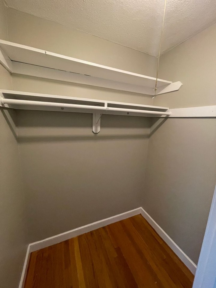 250 Grove St - Photo 4 of 12