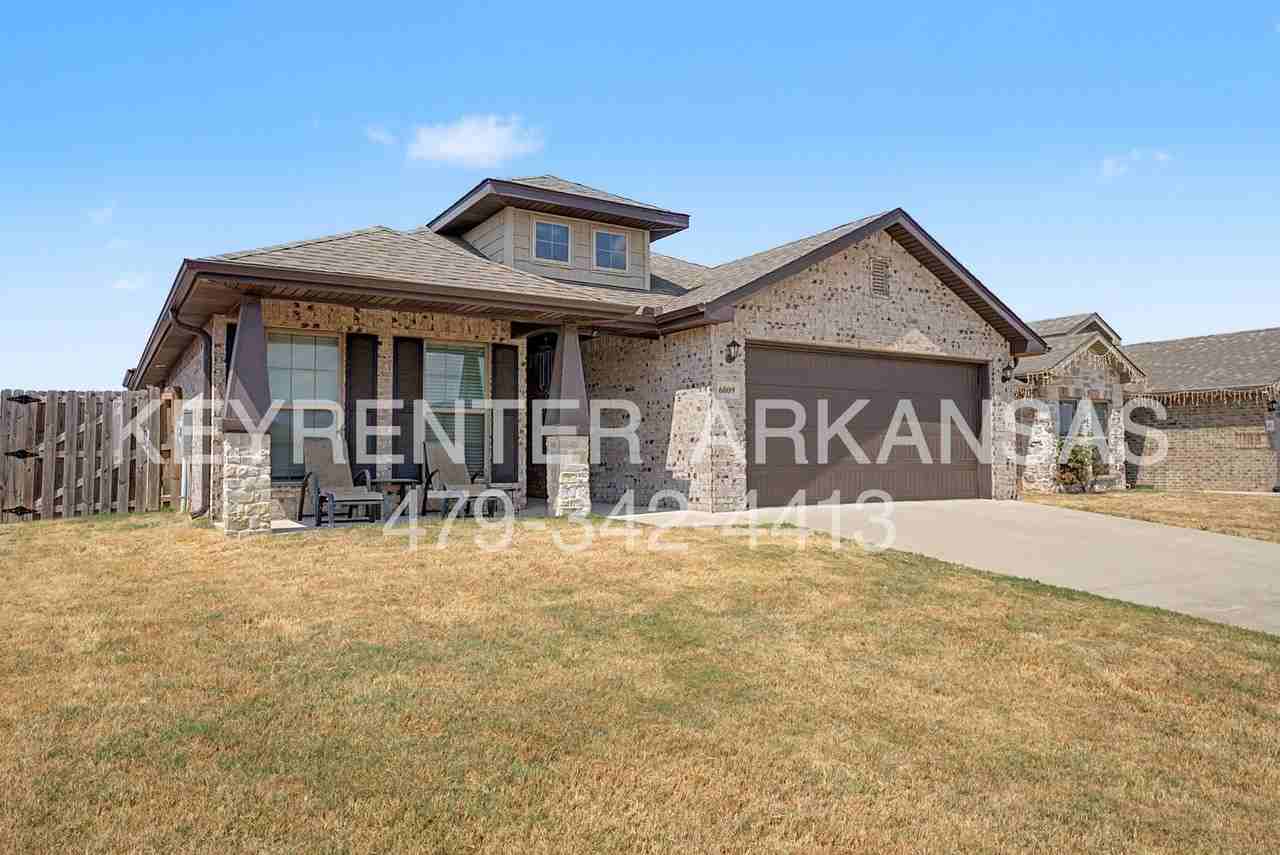 6009 Nw Silas St - Photo 2 of 24