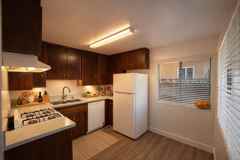 Los Alamitos 2 Bedroom, 1 Bath with a 1 car Garage! - Photo 1 of 1