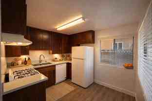 Los Alamitos 2 Bedroom, 1 Bath with a 1 car Garage! - Photo 1 of 1