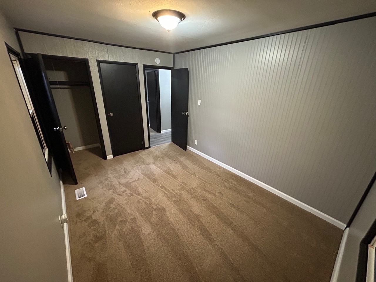 517 Saint Barbara Ln - Photo 5 of 9