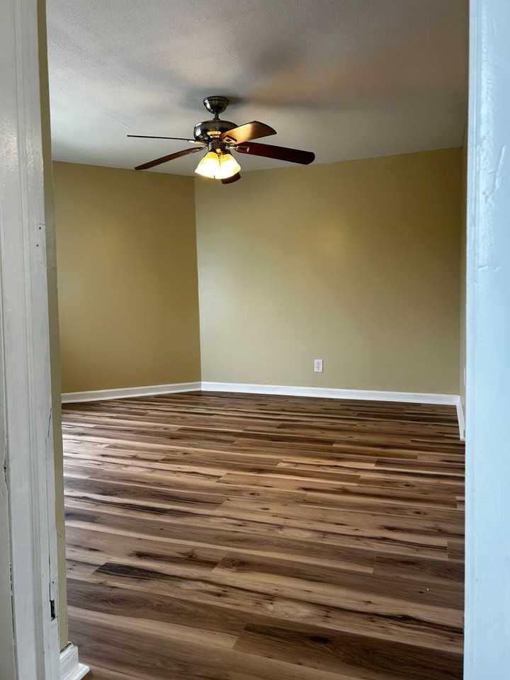 41 Fallbrook Street - Photo 3 of 41