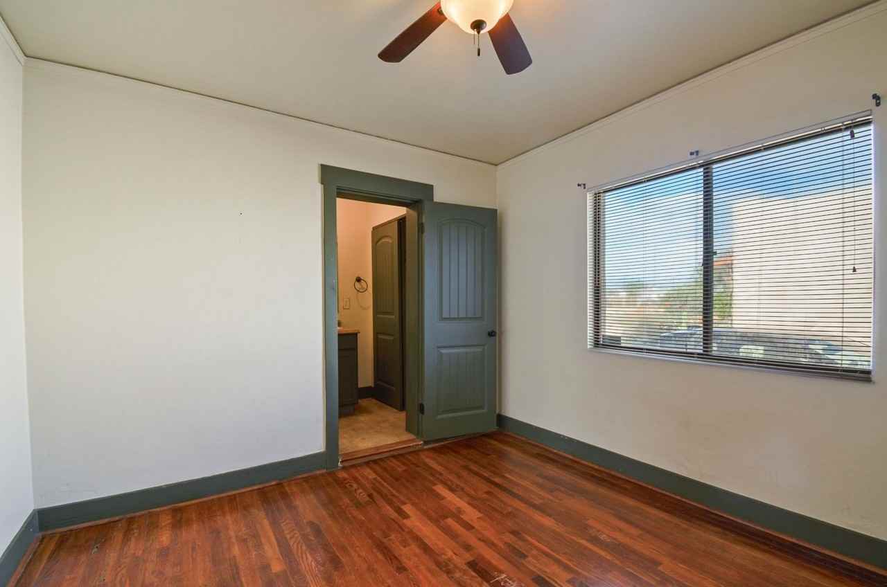 133 W Adams St - Photo 5 of 20