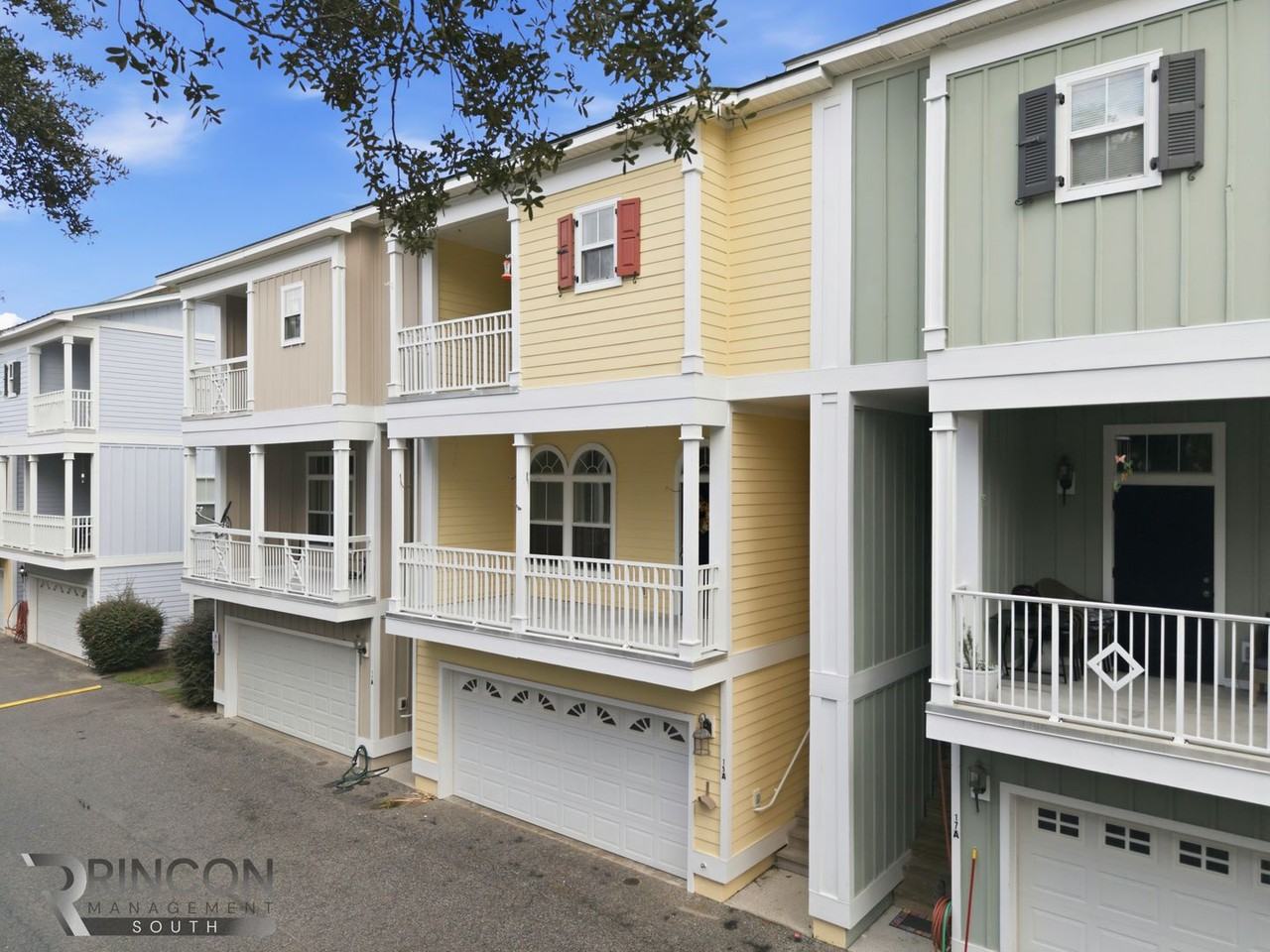 Bluffton Village - Photo 2 of 31
