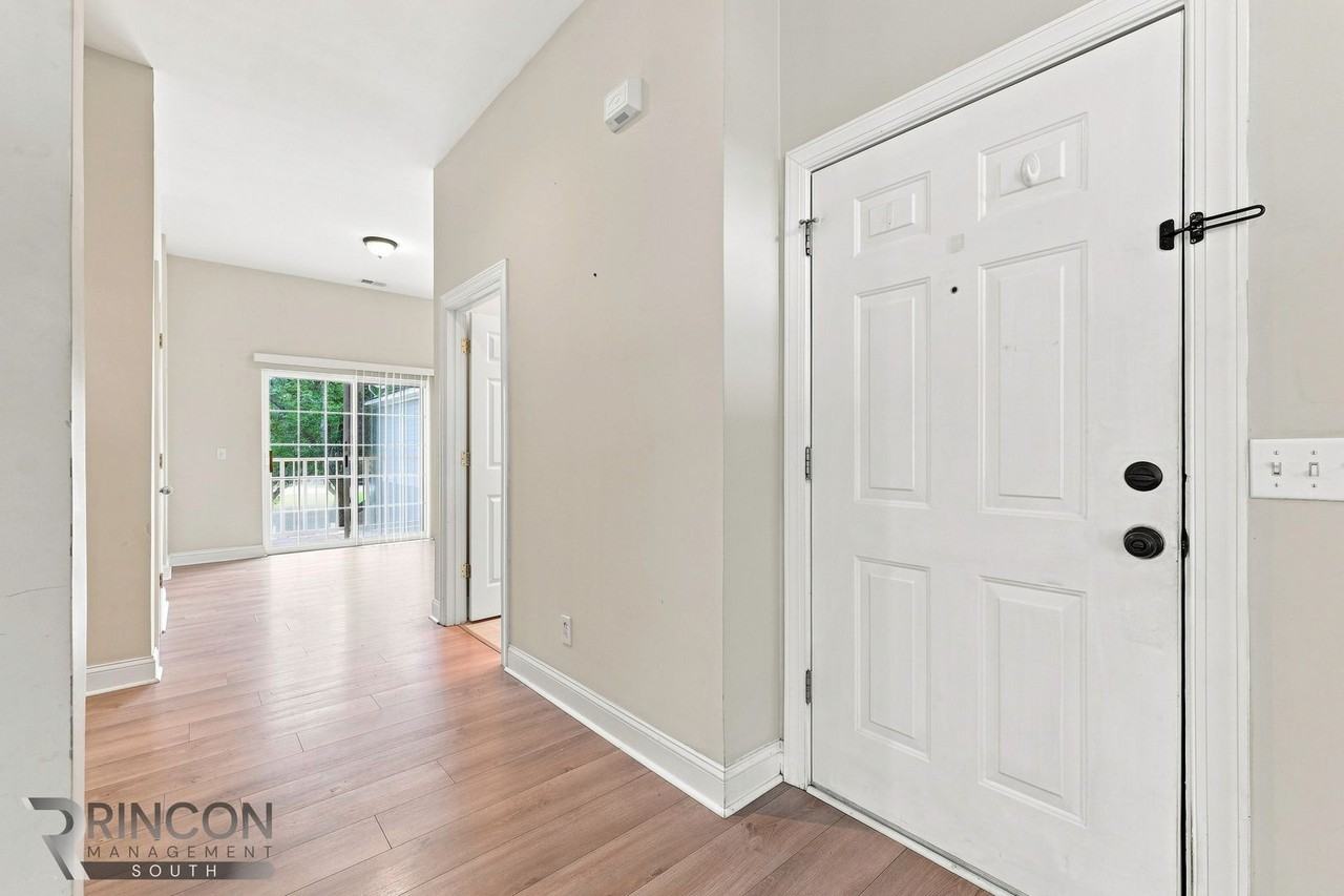 Bluffton Village - Photo 4 of 31