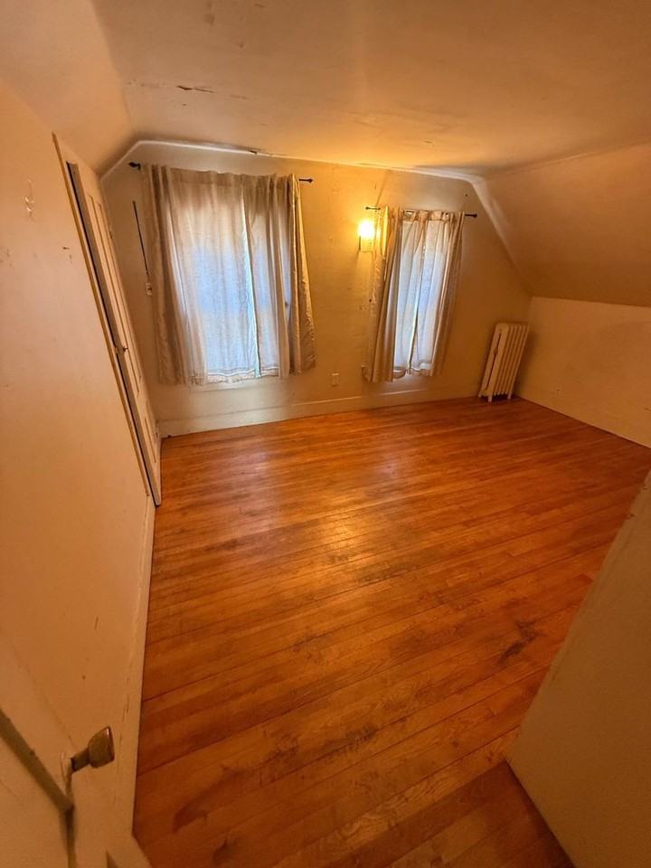11 Brigham St - Photo 3 of 9