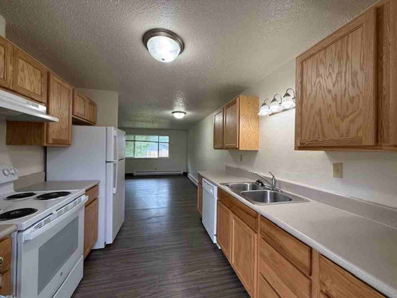 2388-2396 Broadway - Photo 3 of 29