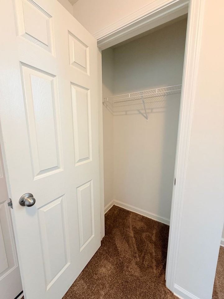 2375 Bristol Dr - Photo 6 of 39