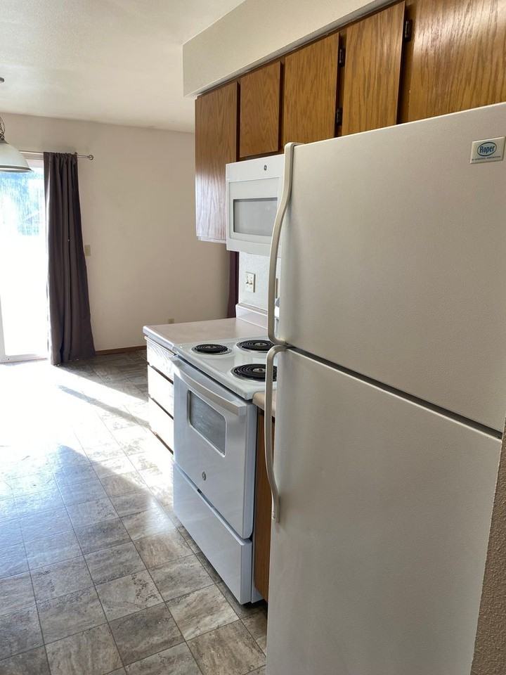 615 W Hayden Ave - Photo 5 of 22