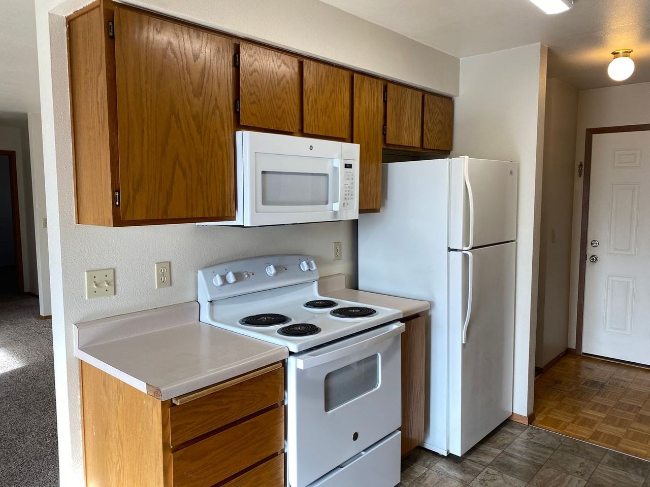 615 W Hayden Ave - Photo 6 of 22