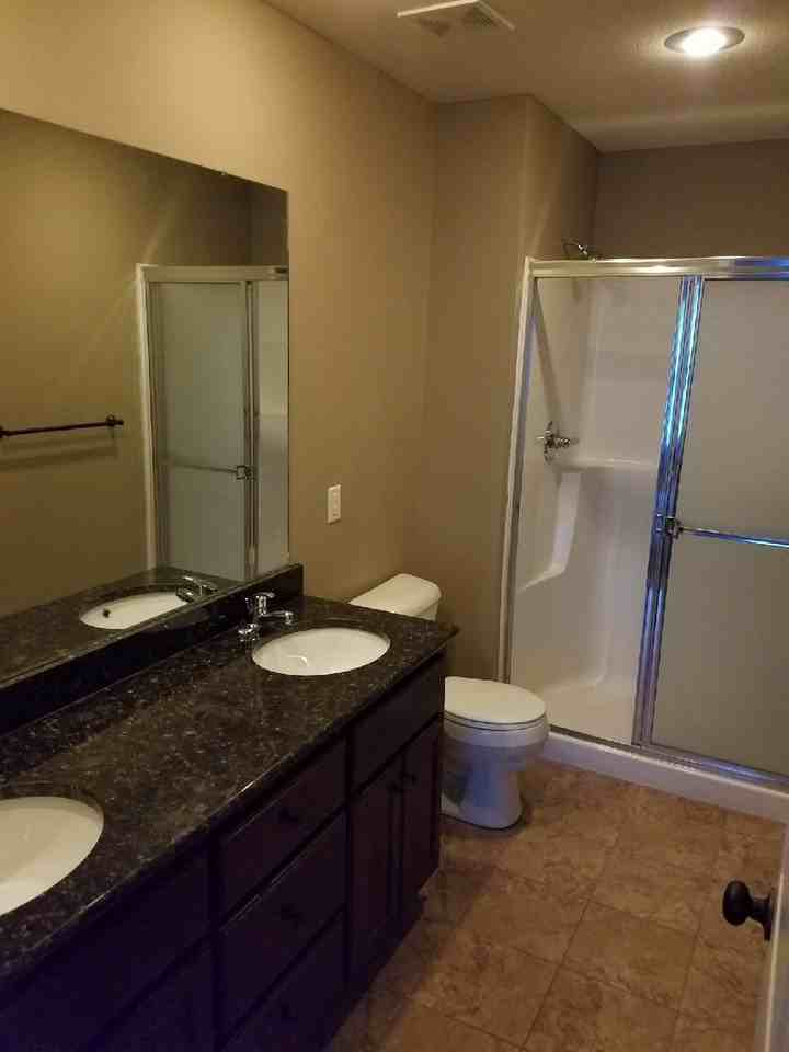 387 W Madrid St - Photo 3 of 5