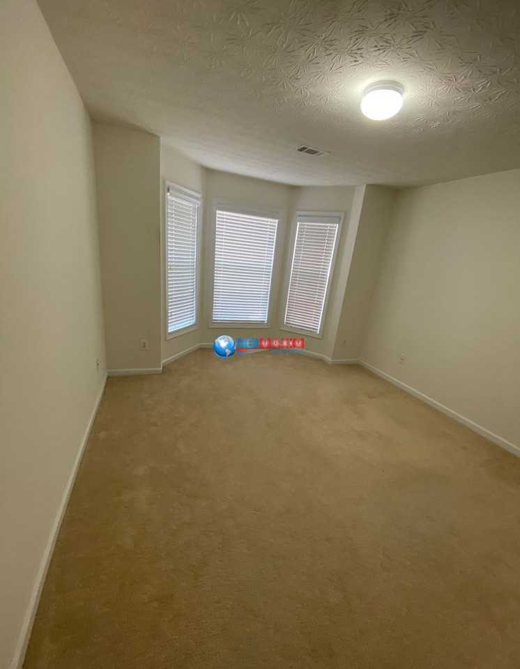 1361 Culverstone Dr - Photo 4 of 14