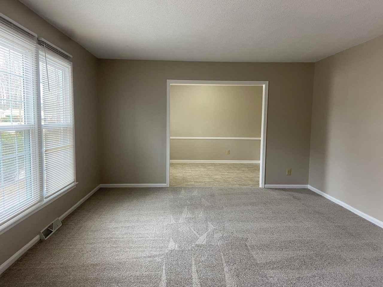 304 Leland Dr - Photo 2 of 21