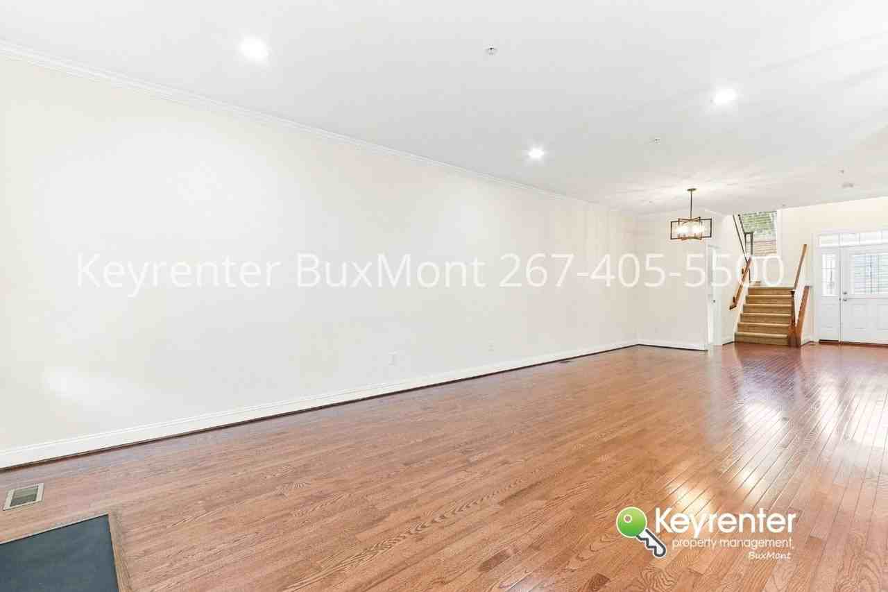 3216 Whisper Ln - Photo 4 of 18