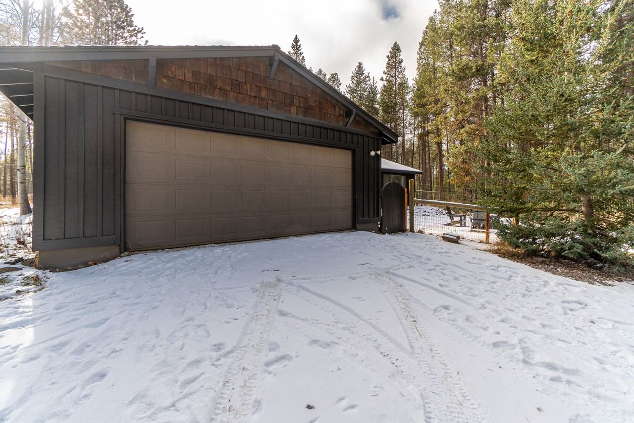 17376 Lively Ln - Photo 3 of 28