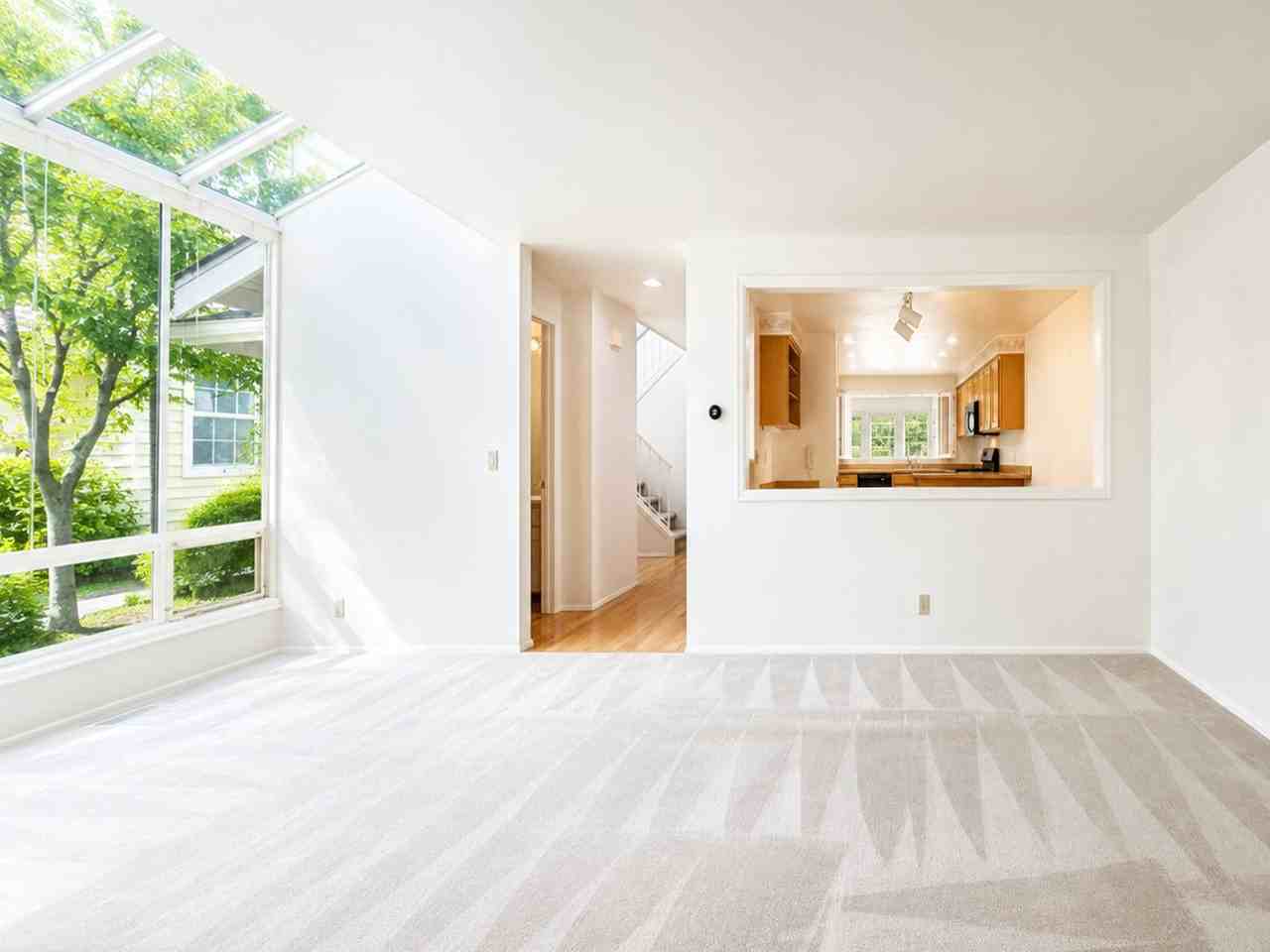 2009 Mill Pointe Dr Se - Photo 5 of 28
