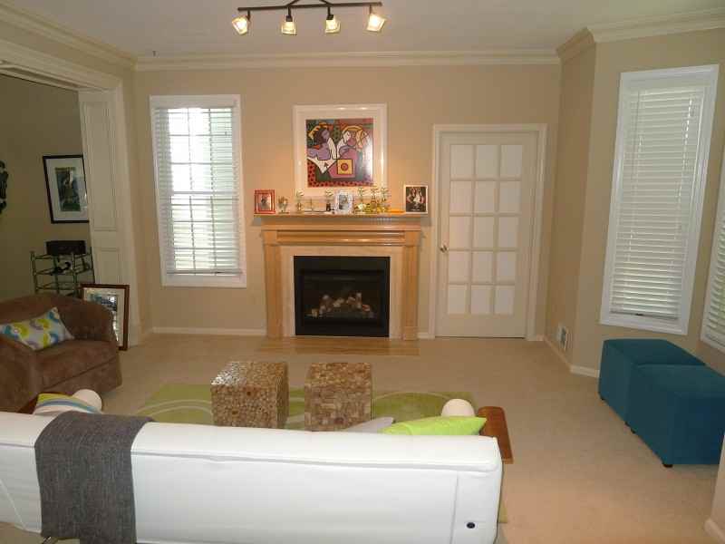 130 Huntington Rd - Photo 2 of 21