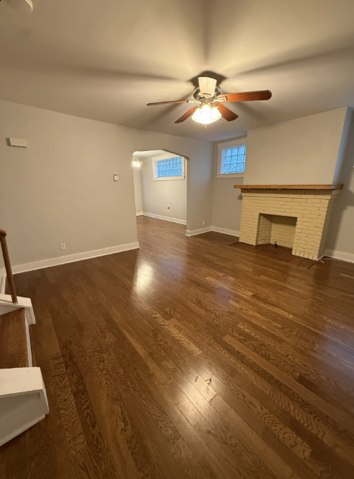 957 Flemington St - Photo 2 of 19
