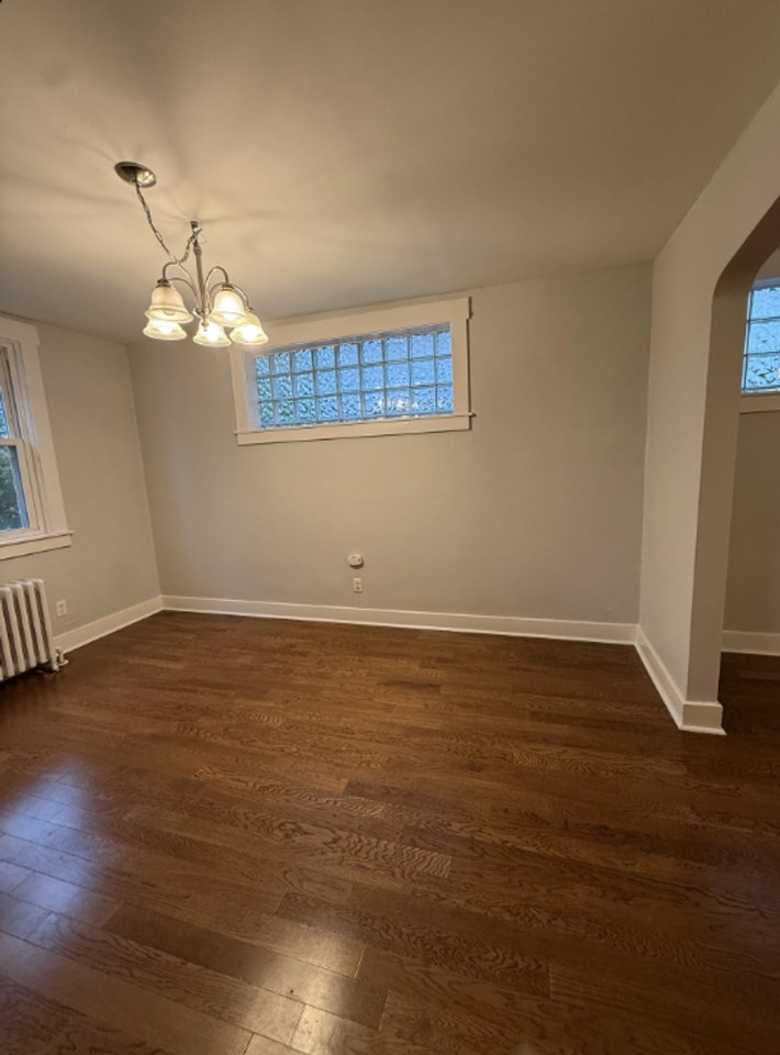 957 Flemington St - Photo 6 of 19