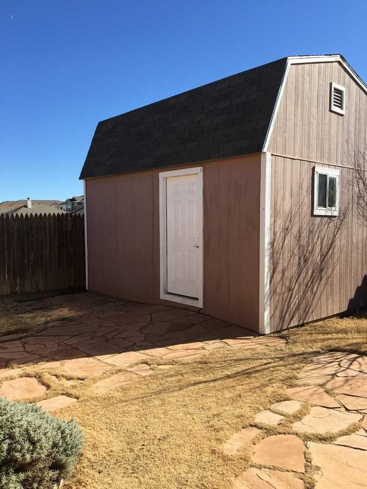 6533 93rd St - Photo 3 of 11