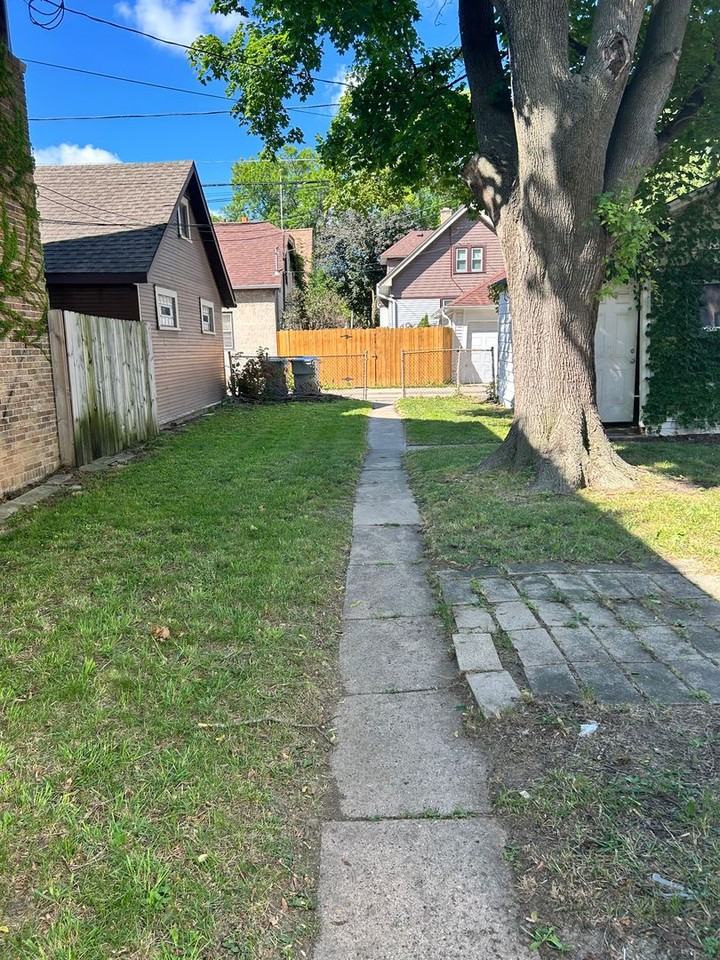 3013 N 53rd St - Photo 3 of 3