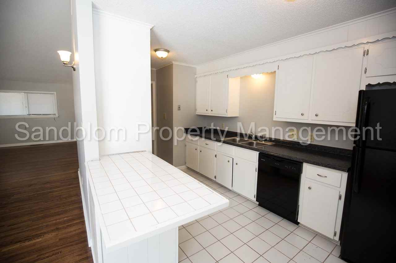 3420 S 119th East Ave - Photo 6 of 21