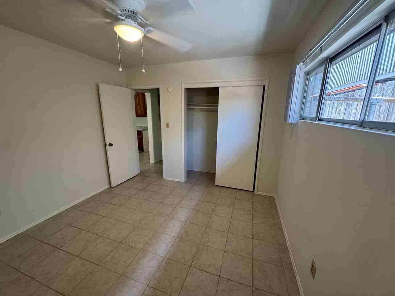 3048 Juniper St - Photo 6 of 7