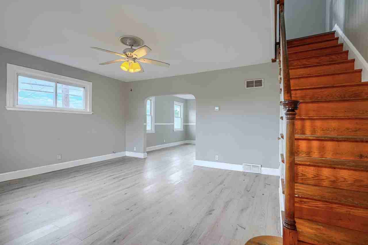 4131 Mary Ave - Photo 2 of 31