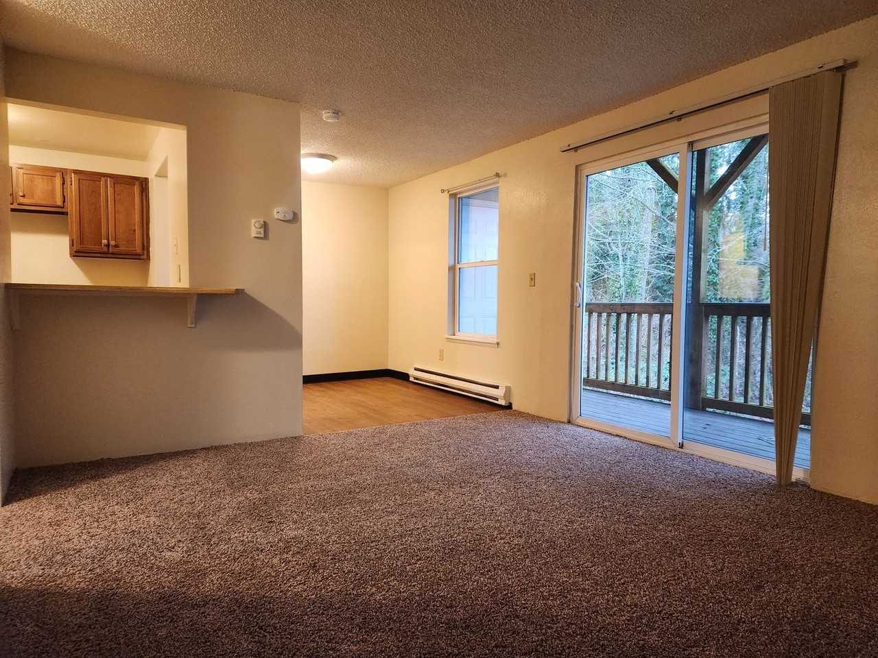 1936 Lincoln Ave Se #202 - Photo 5 of 15