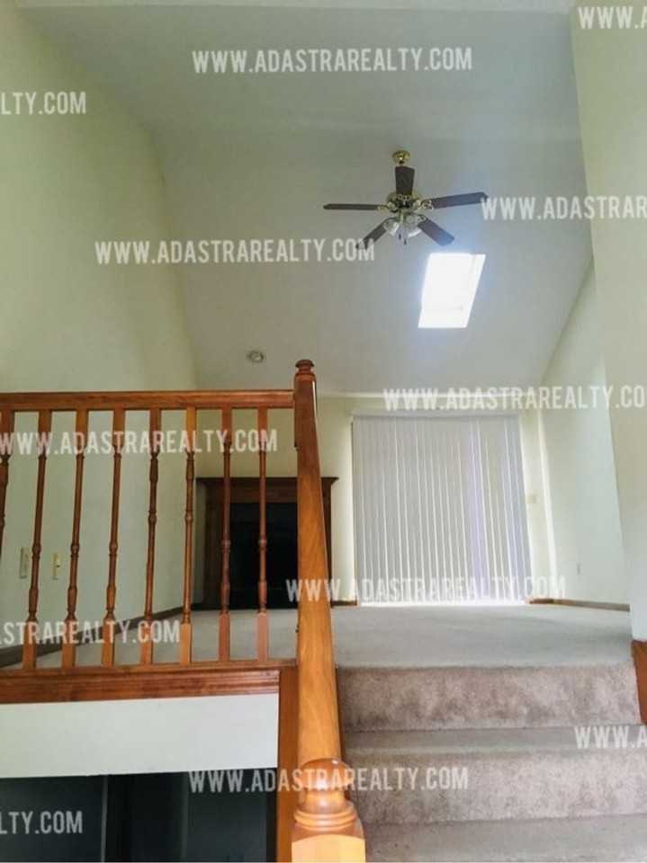 2527 Bent Oak Ct - Photo 2 of 11