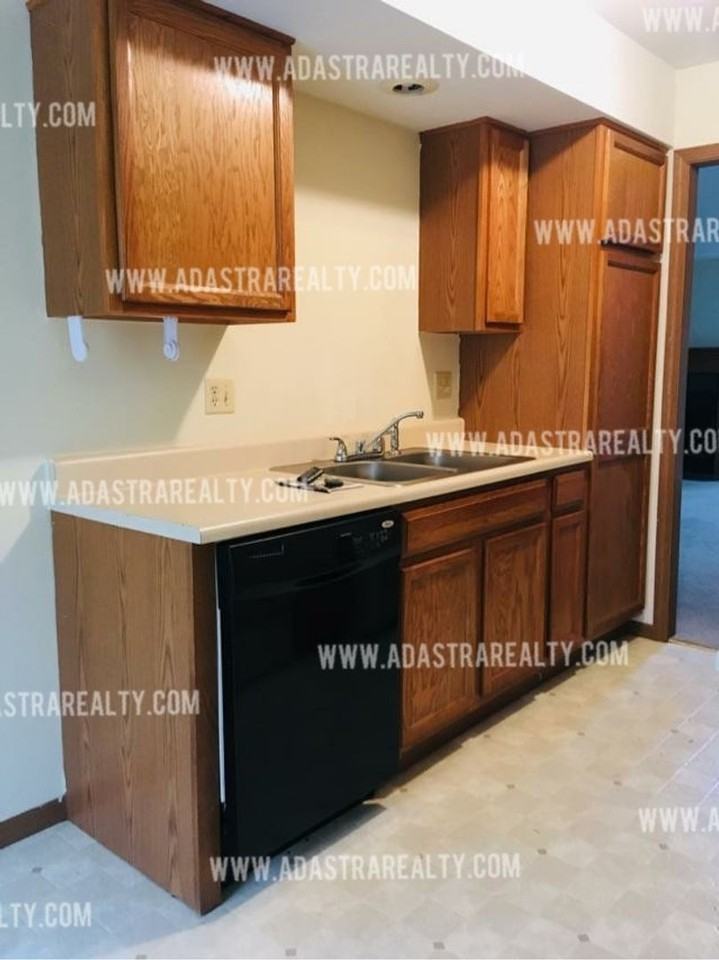 2527 Bent Oak Ct - Photo 4 of 11