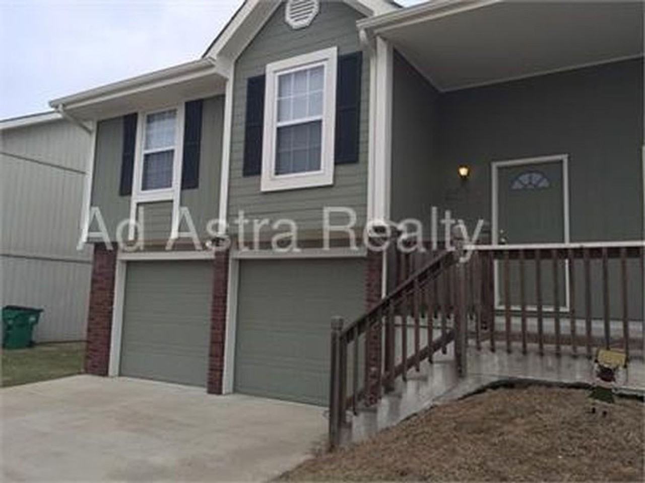 2528 Bent Oak Ct - Photo 2 of 9