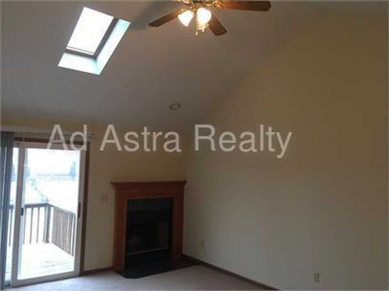 2528 Bent Oak Ct - Photo 4 of 9