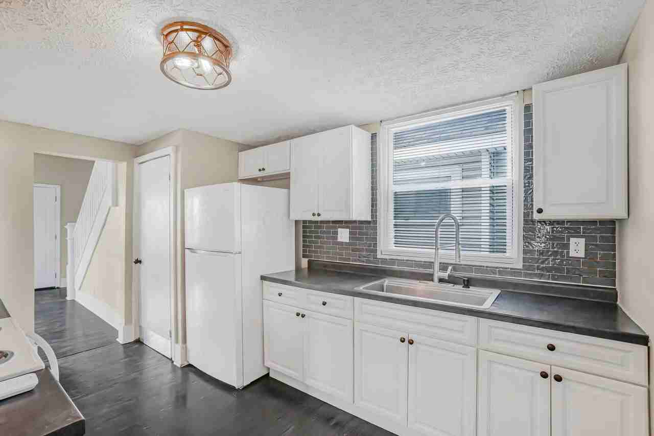 172 S Richardson Ave