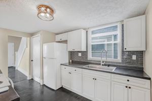 featured image of 172 S Richardson Ave