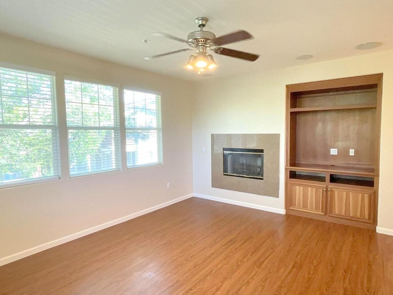 915 Joree Ln - Photo 6 of 31