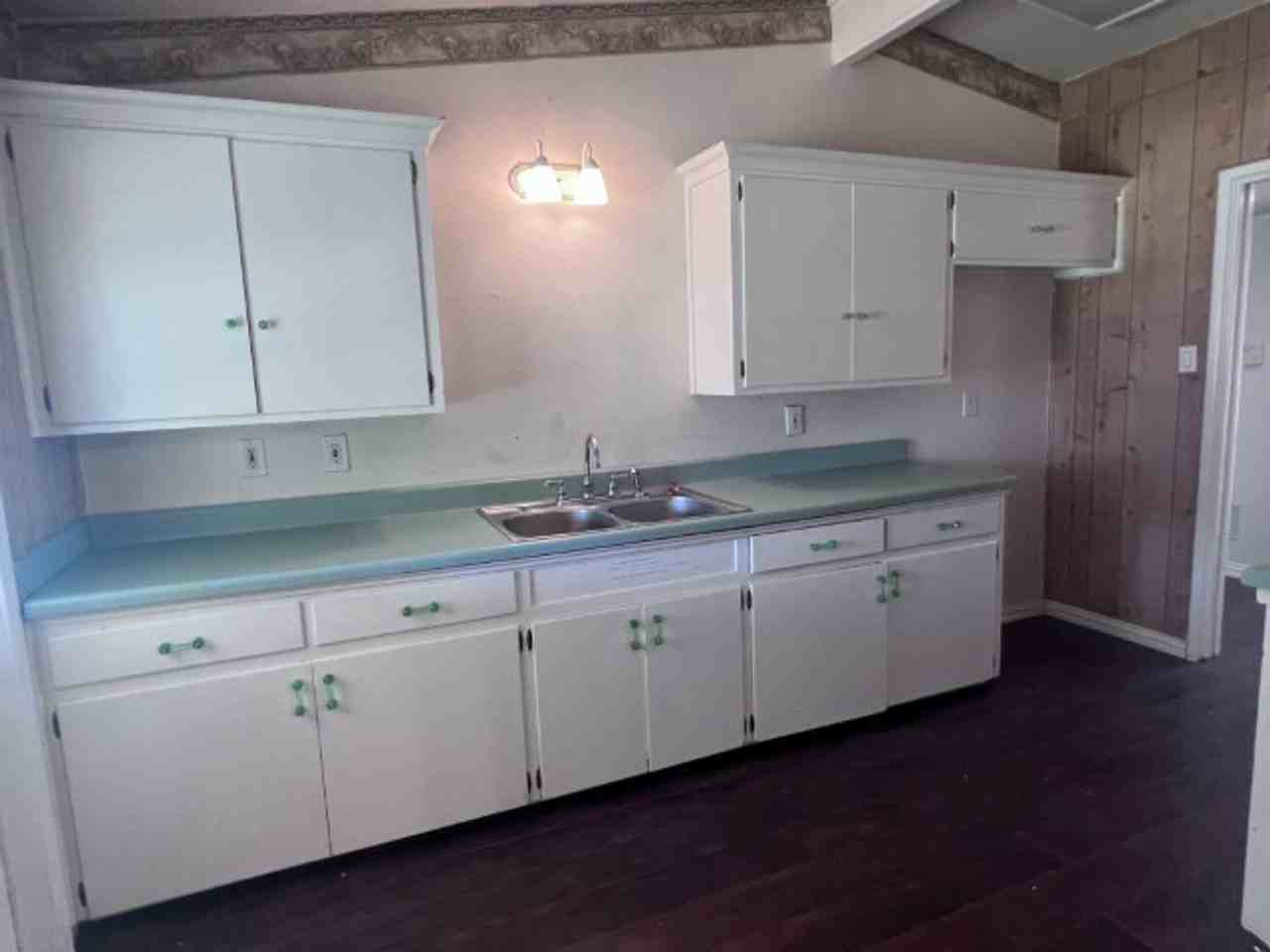 703 E Formosa Blvd - Photo 3 of 8