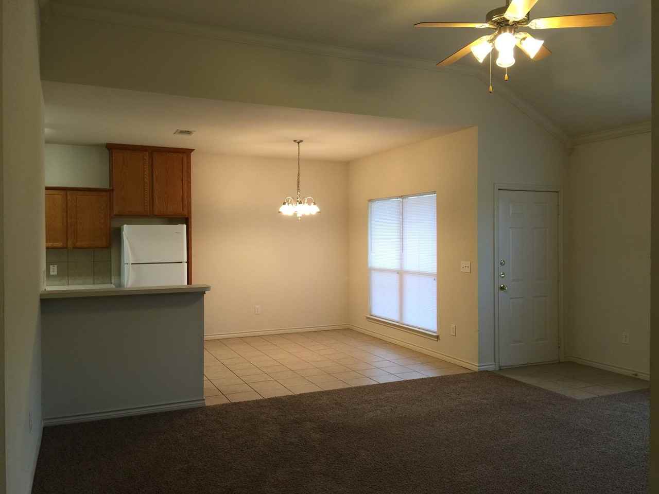3129 Buckskin Ln - Photo 2 of 8