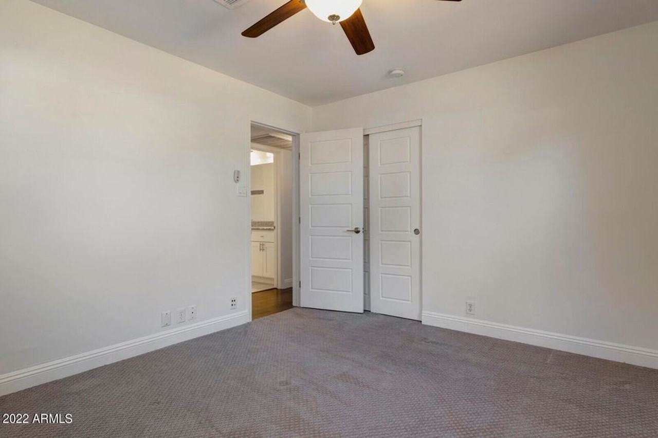 4140 N 35th Way - Photo 5 of 27