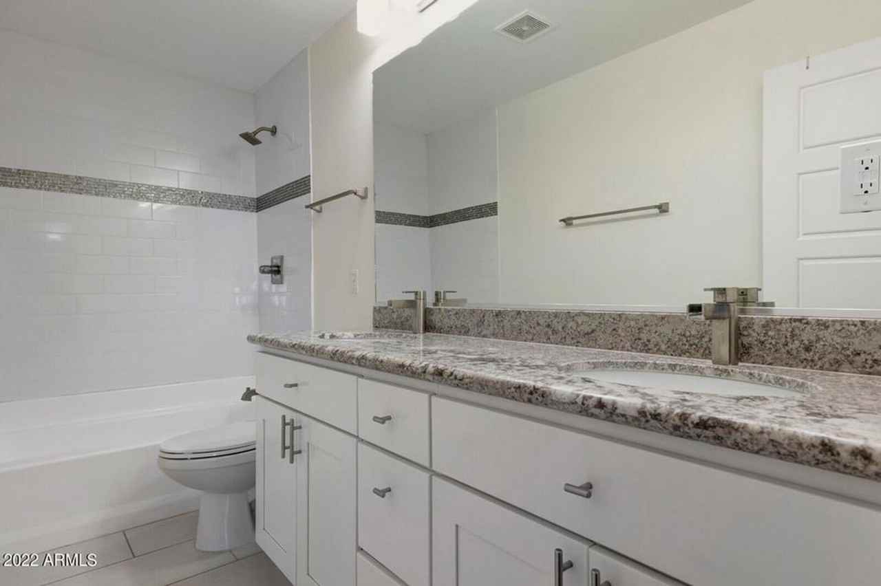 4140 N 35th Way - Photo 7 of 27