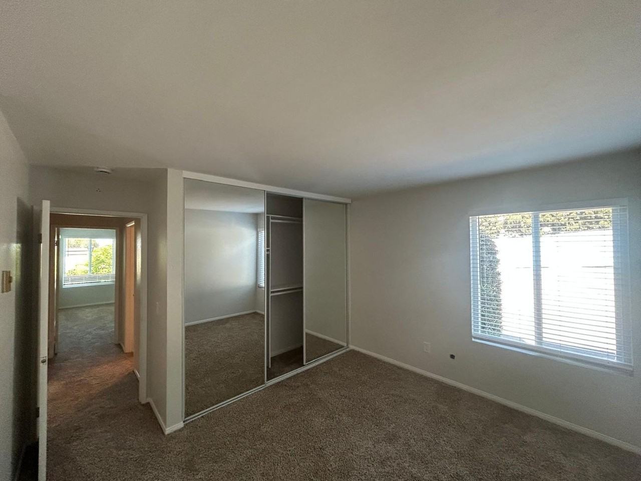 8026 Linda Vista Rd - Photo 3 of 13