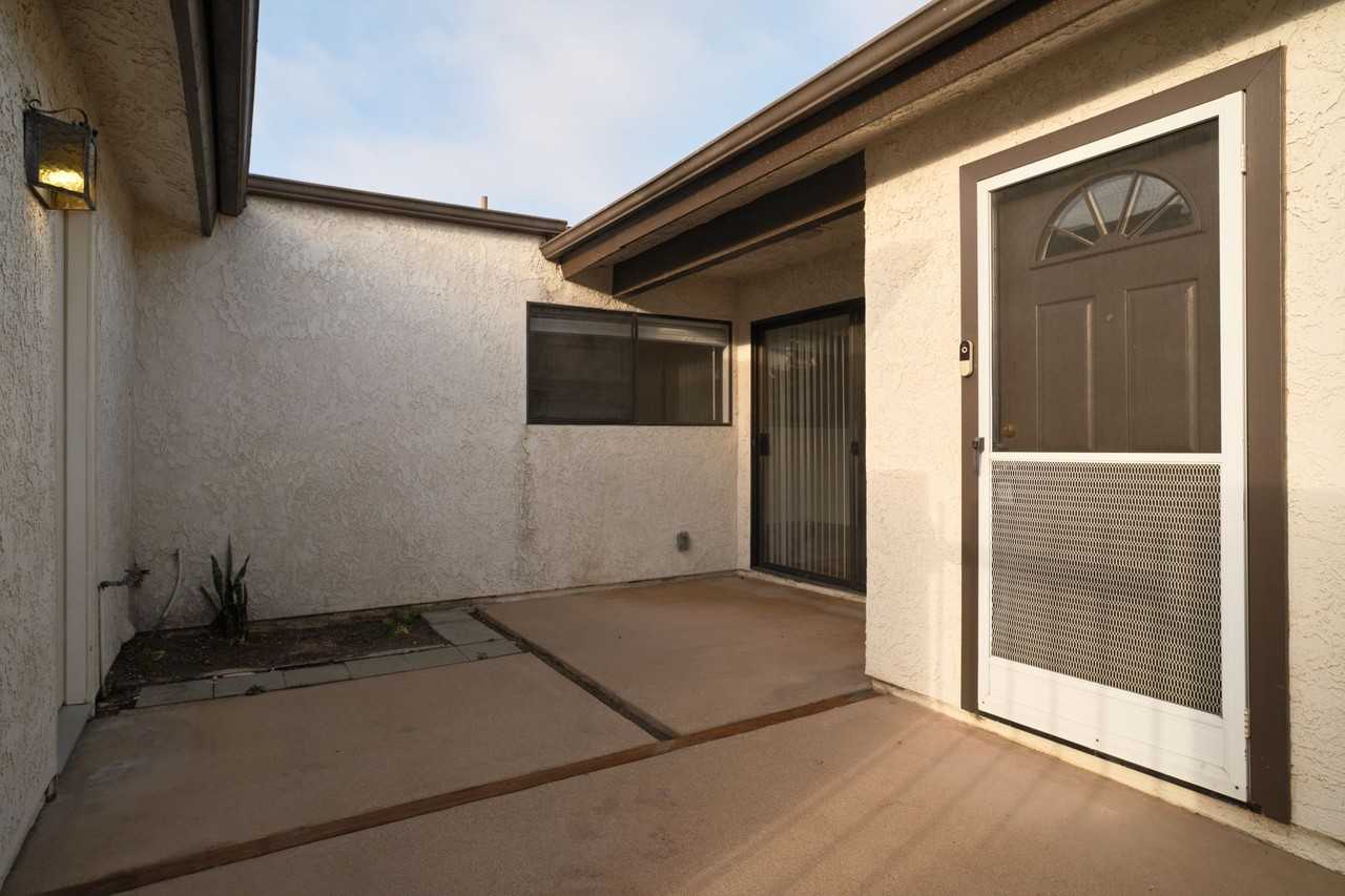 233 Marquis Pl - Photo 4 of 19
