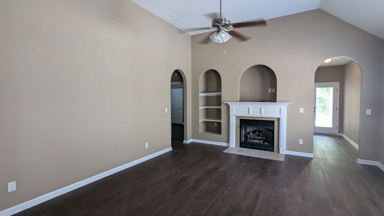 6514 Southern Trace Dr - Photo 3 of 12