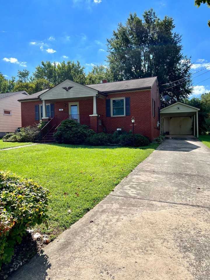 415 Virginia Ave - Photo 2 of 15