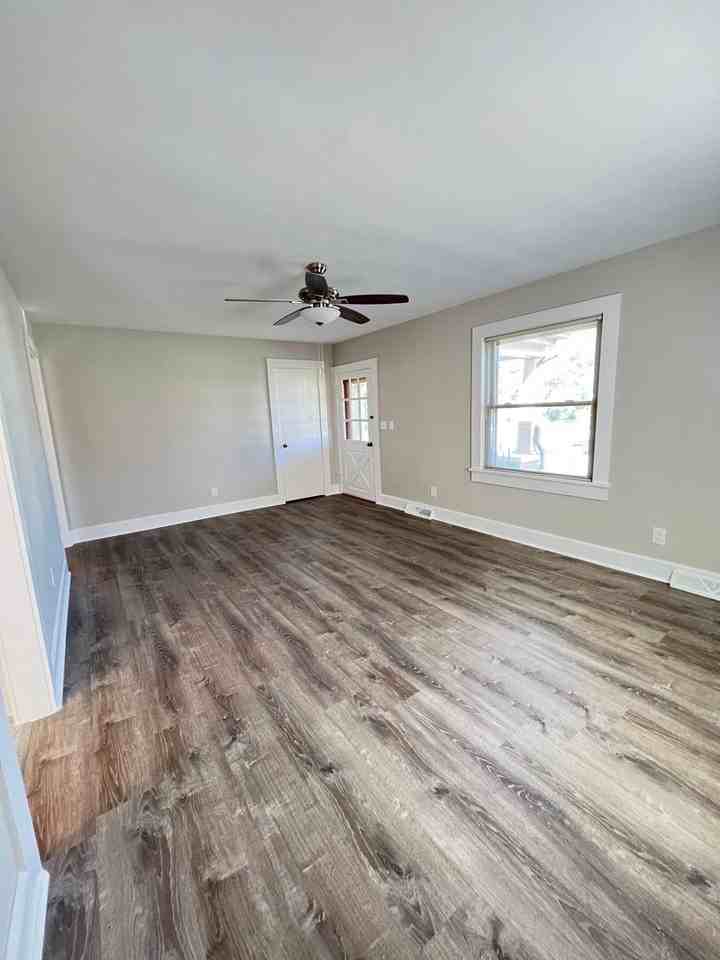 415 Virginia Ave - Photo 3 of 15