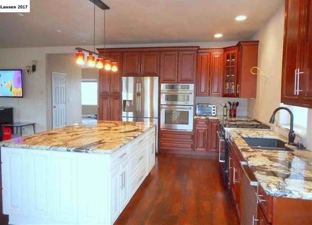 721-605 Center Rd - Photo 5 of 31